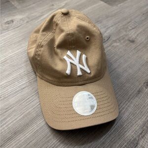 New era, New York dad hat